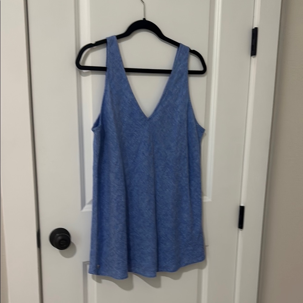 Lilly Pulitzer 100% Linen Blue V-Neck Women's Top